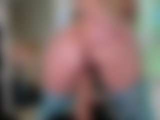 Classy4uuuu's Live Sex Cam Show