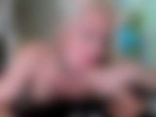 Classy4uuuu's Live Sex Cam Show