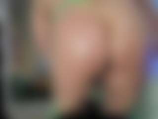Live cam show with Classy4uuuu - Lovense Middle Aged on Camsoda