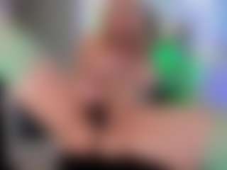 Classy4uuuu's Live Sex Cam Show