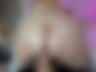 Classy4uuuu's Live Sex Cam Show
