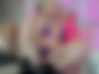 Classy4uuuu's Live Sex Cam Show