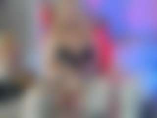 Live cam show with Classy4uuuu - Shaved Pussy Curvy on Milfs Live