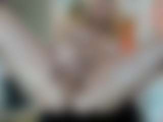 Classy4uuuu's Live Sex Cam Show