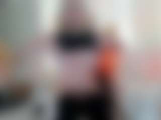 Classy4uuuu's Live Sex Cam Show