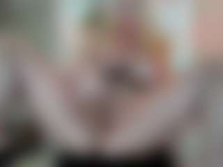 Classy4uuuu's Live Sex Cam Show