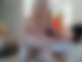 Classy4uuuu's Live Sex Cam Show