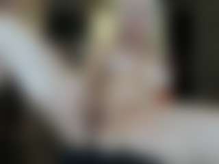 Live cam show with Classy4uuuu - Striptease on Soda Cam
