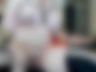 Classy4uuuu's Live Sex Cam Show