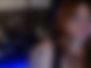 Live cam show with Batstarial - Blue Eyes on boobsie.com