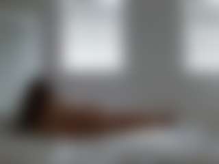Sicily Deluxe's Live Sex Cam Show