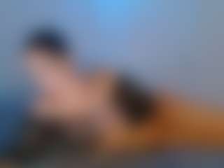 Live cam show with Sicily Deluxe - Bedroom Lovense on Livezox