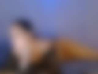 Live cam show with Sicily Deluxe - Shaved Pussy Latina on PervPlay.com