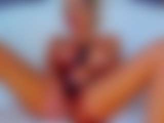 AwwElla's Live Sex Cam Show