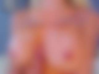 AwwElla's Live Sex Cam Show