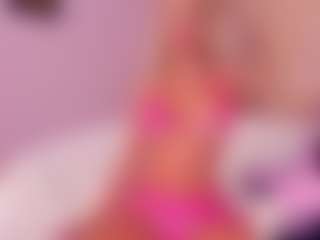AwwElla's Live Sex Cam Show