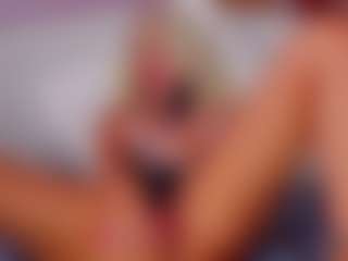 AwwElla's Live Sex Cam Show