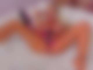 AwwElla's Live Sex Cam Show