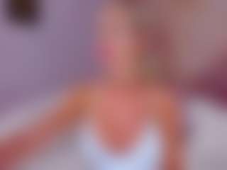 AwwElla's Live Sex Cam Show