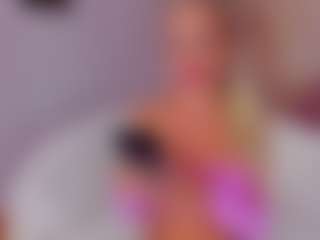 AwwElla's Live Sex Cam Show