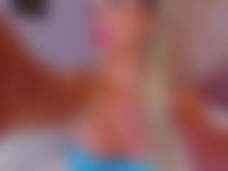 Live cam show with AwwElla - Squirt on SpankPalCams