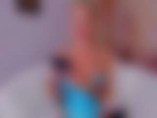 AwwElla's Live Sex Cam Show