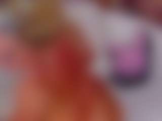 Live cam show with AwwElla - Petite on livesuperchat.net