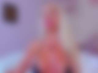 AwwElla's Live Sex Cam Show