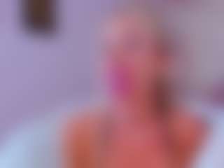AwwElla's Live Sex Cam Show