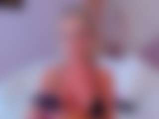AwwElla's Live Sex Cam Show
