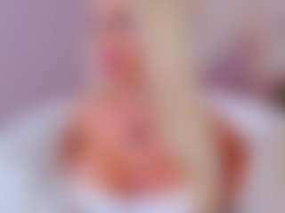 AwwElla's Live Sex Cam Show