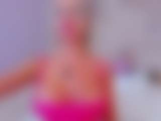 Live cam show with AwwElla - Drinking on Camsoda