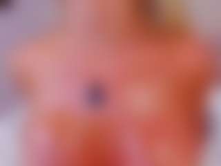 AwwElla's Live Sex Cam Show
