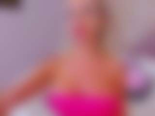 AwwElla's Live Sex Cam Show