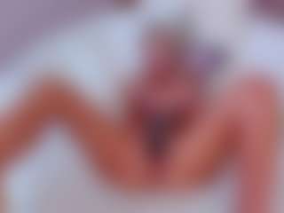 AwwElla's Live Sex Cam Show