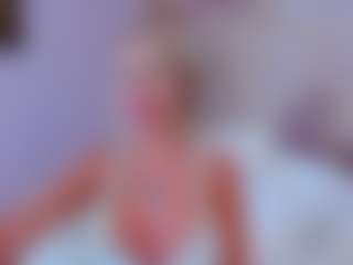 AwwElla's Live Sex Cam Show