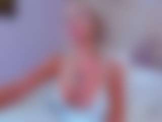 AwwElla's Live Sex Cam Show