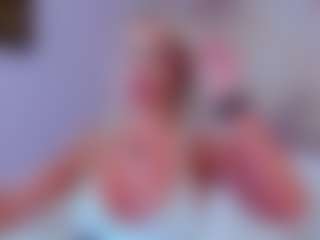 AwwElla's Live Sex Cam Show