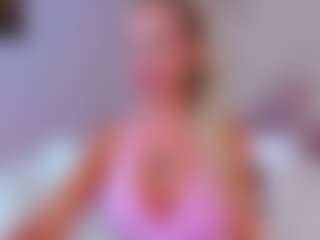 Live cam show with AwwElla - White Teen (18+) on SpankPalCams | romania