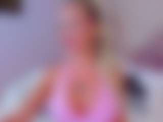 AwwElla's Live Sex Cam Show