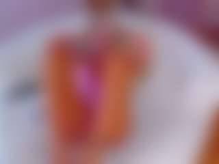 Live cam show with AwwElla - Striptease on Cam Slut