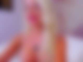 Live cam show with AwwElla - Oil on Camsoda