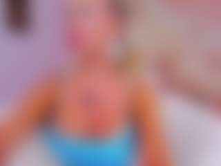 Live cam show with AwwElla - Petite Toys on nudelive.tv