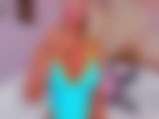 Live cam show with AwwElla - Fingering on StripNow