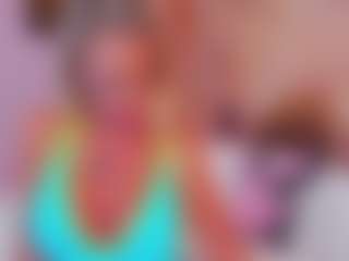 Live cam show with AwwElla - Blue Eyes on Camsoda