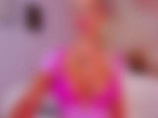 Live cam show with AwwElla - Spank Blonde Hair on alttransgirls