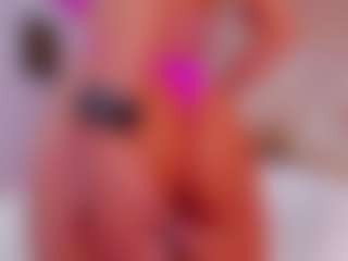 Live cam show with AwwElla - Fingers on thefappeningchat.com