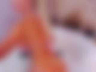 Live cam show with AwwElla - Bedroom on sexytreat.net