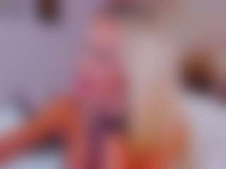 Live cam show with AwwElla - Drinking on Camsoda