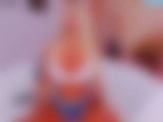 Live cam show with AwwElla - Oil on Camsoda